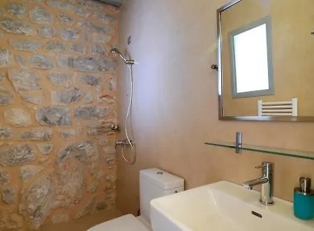 Antares Mani Apartment