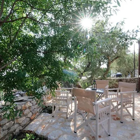 Antares Mani Apartment