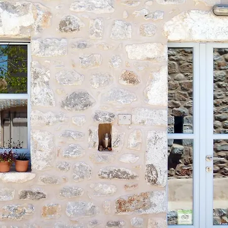 Apartment Antares Mani *