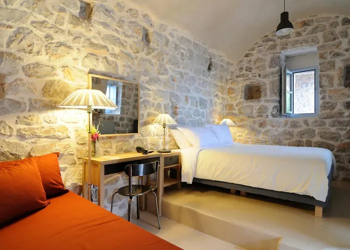 Antares Mani Αρεόπολις